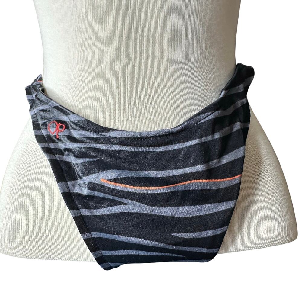 Vintage y2k/90s OP Bikini Bottom Black Grey Zebra High Thigh
Women’s Size L